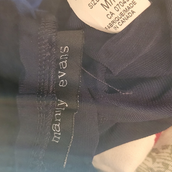 Navy Blue Mandy Evans V-Neck Tank - Picture 2 of 3